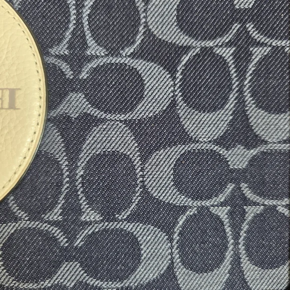 Coach Navy and Cream Women's Bag - Picture 7 of 7